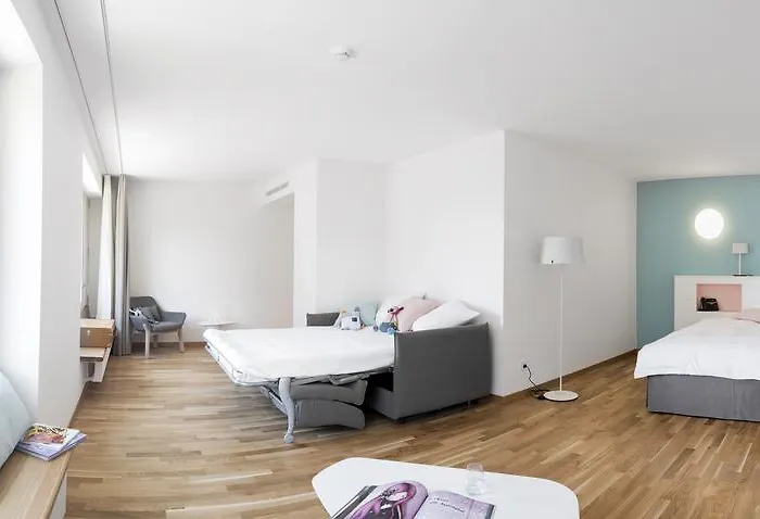 מלון Des Patients 3*